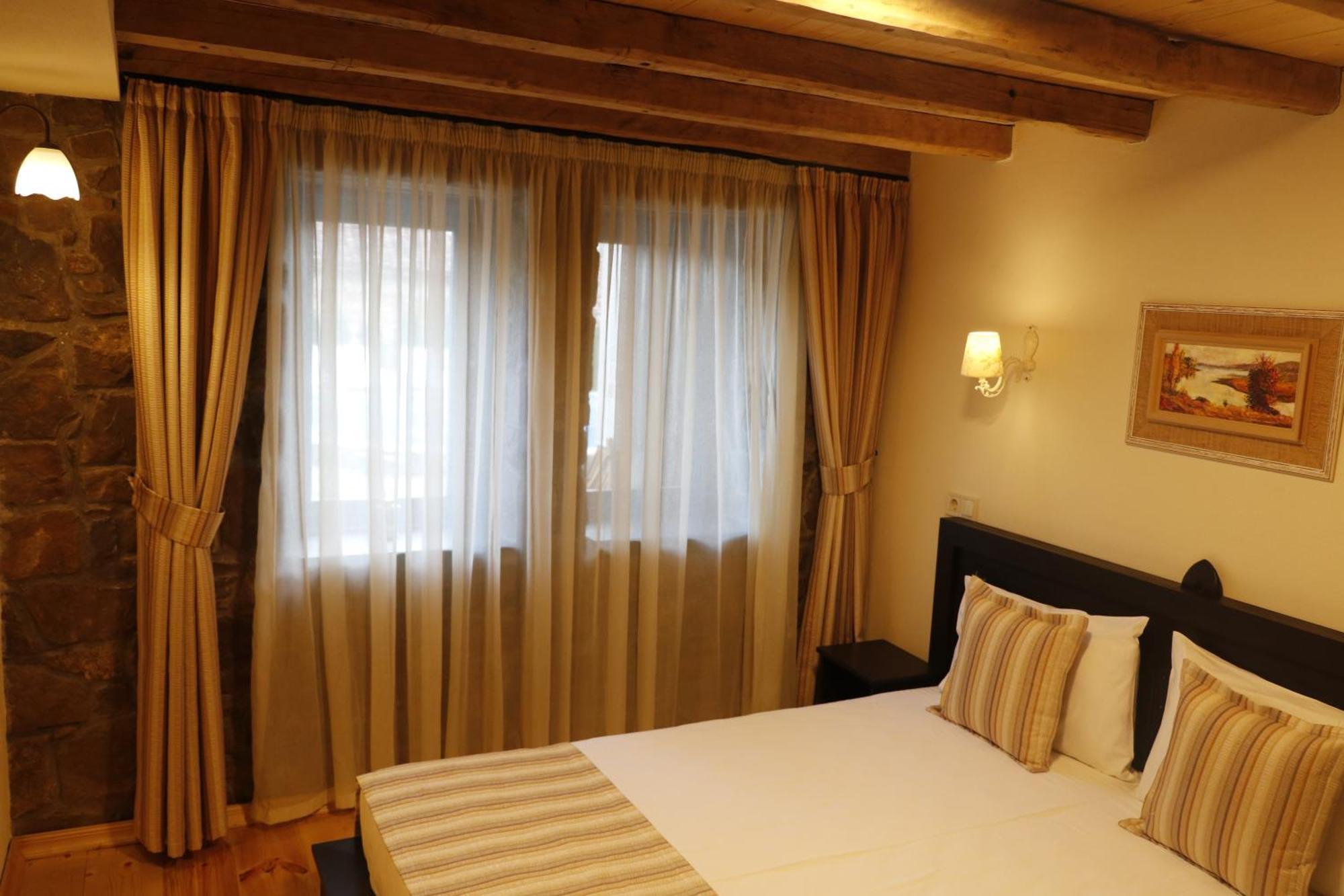 Guest House Epochs Since 1871 Lyaskovets 객실 사진