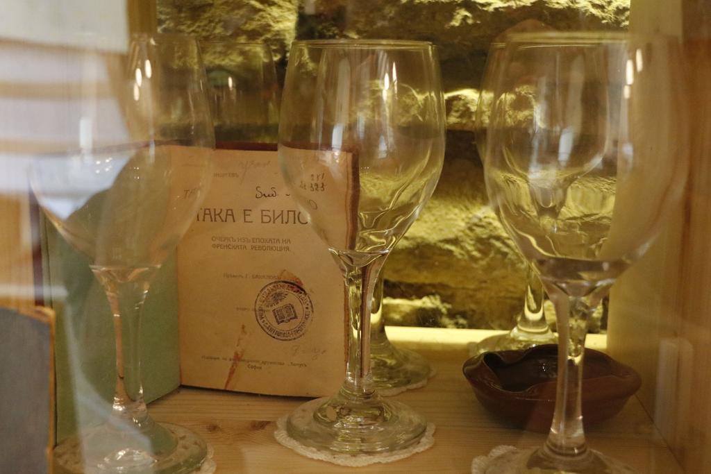 Guest House Epochs Since 1871 Lyaskovets 외부 사진