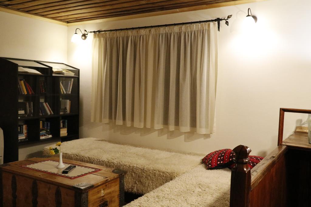 Guest House Epochs Since 1871 Lyaskovets 외부 사진