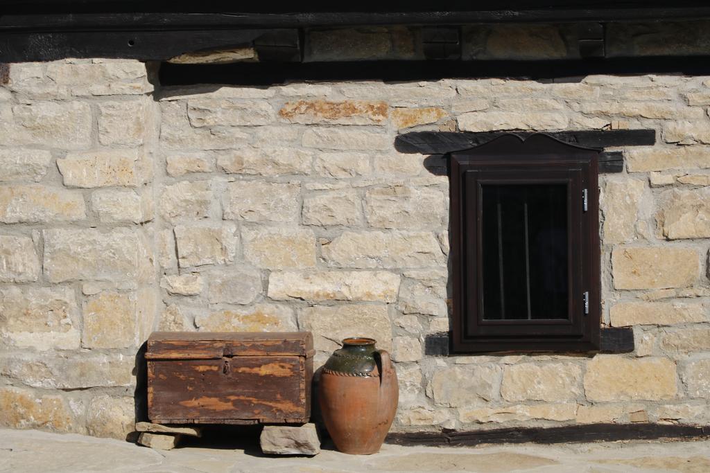 Guest House Epochs Since 1871 Lyaskovets 외부 사진
